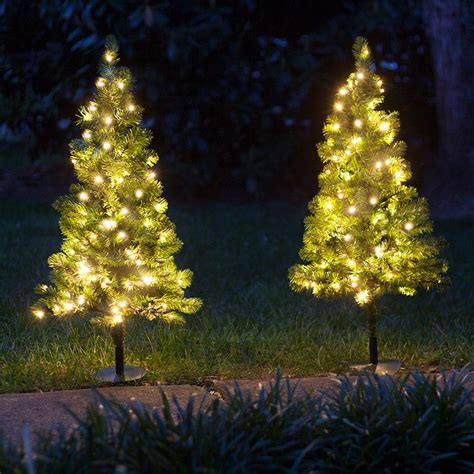 Outdoor Artificial Christmas Trees With White Lights - Christmas ...