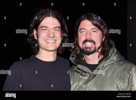 Dave grohl and daughters hi-res stock photography and images - Alamy