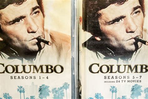 Columbo The Complete Series Seasons 1 7 And Later Tv Movies 34 Dvds