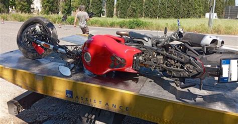 Scontro Moto Auto Grave Il Centauro