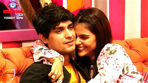 Bigg Boss 16 Update Ankit Priyanka Hue Romantic Ankit Ne Kiya