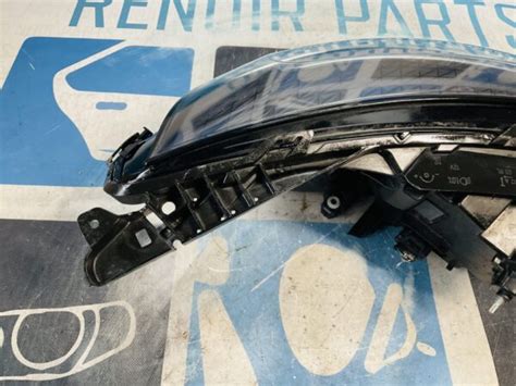 Koplamp Renault Clio 5 2019 2024 PURE LED VISION 260607647R Links 2 J51