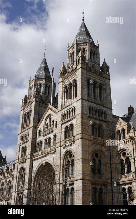 Historic buildings london hi-res stock photography and images - Alamy