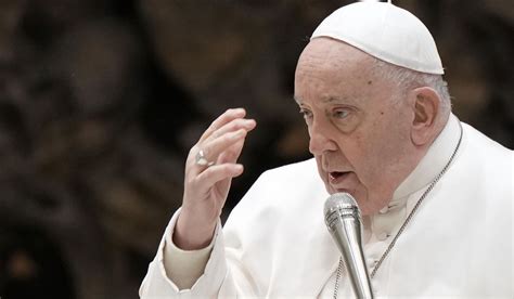 Pope Francis slams AI-generated images, messages; says he was a ...