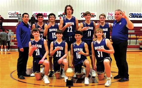 Dillos Hoops Wins Third Straight District Title San Saba News And Star