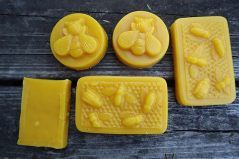 How To Render Beeswax Turn Dirty Honeycomb Into Clean Beeswax For