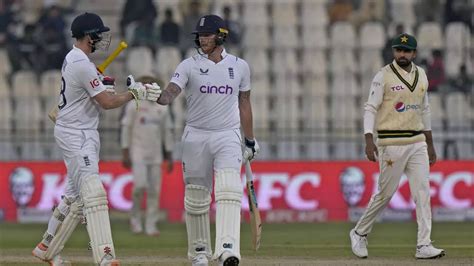 PAK Vs ENG 2nd Test Day 2 Pakistan Suffer Batting Collapse As