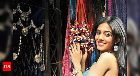 There Is Dearth Of Talent In Bollywood Amrita Rao Hindi Movie News