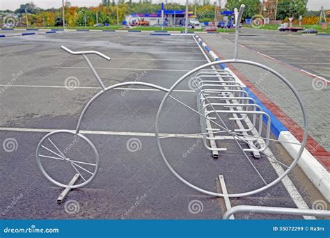 Lugar De Estacionamento Para Bicicletas Imagem De Stock Imagem De