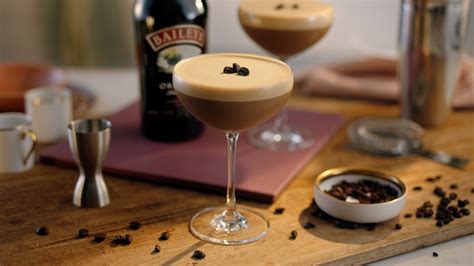 The Perfect Espresso Martini Recipe With Baileys Baileys