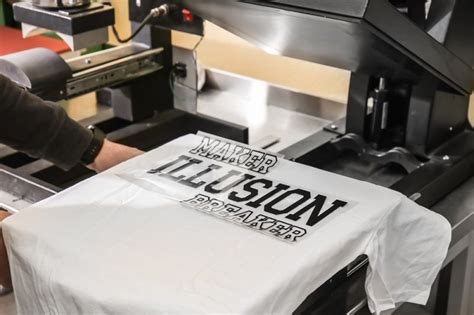 A Handful Of Tips T Shirt Printing Custom T Shirt Printing T Shirt