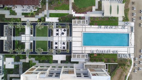 Outdoor Pools and Beach | Kempinski Hotel Muscat