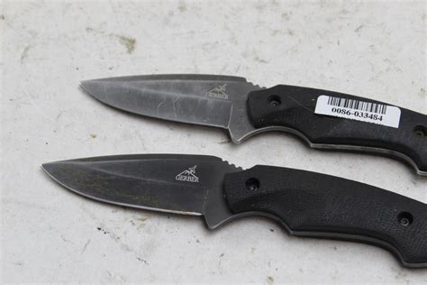 Gerber Fixed Blade Knives, 2 Pieces | Property Room