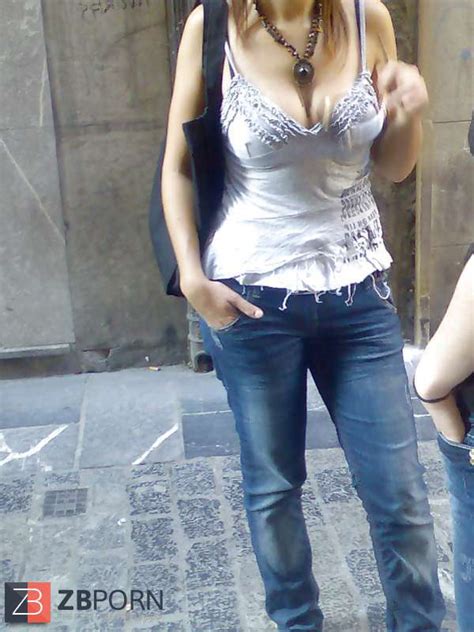 Escote De Una Amiga ZB Porn