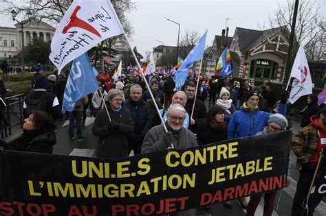 Loi immigration des réfugiés et demandeurs dasile mobilisés dans le