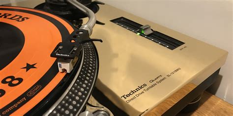 Technics 1200 Gold