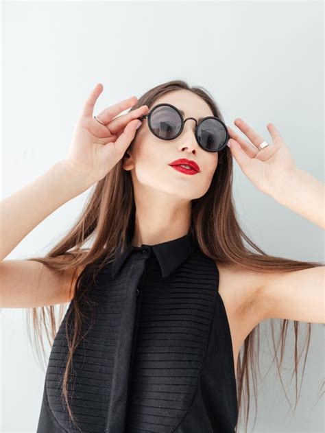 Reasons You Should Wear Sunglasses In Summer Healthshots