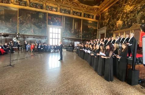 Teatro La Fenice On Twitter Eccoci Qui Con La Voce Del Nostro Coro