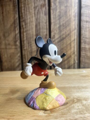 Walt Disney Classic Collection Mickey Mouse Millennium Figure 1206254