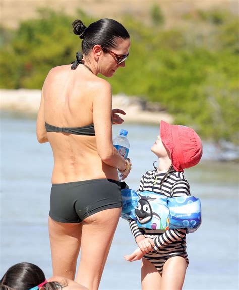 Jennifer Connelly In Bikini Gotceleb