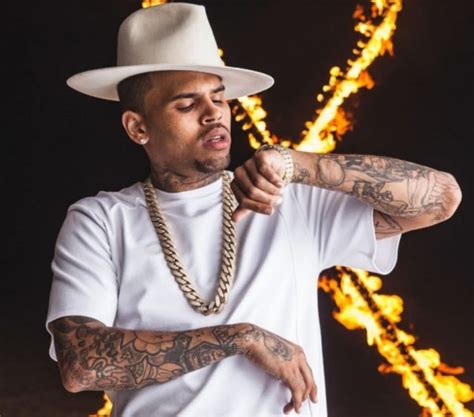 List Pictures Pictures Of Chris Brown And Royalty Superb