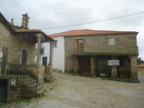 Casa secular área exterior na aldeia da Açoreira Açoreira OLX