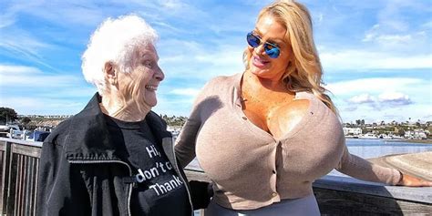 Titanic Tits L G Ngh A C A T Titanic Tits