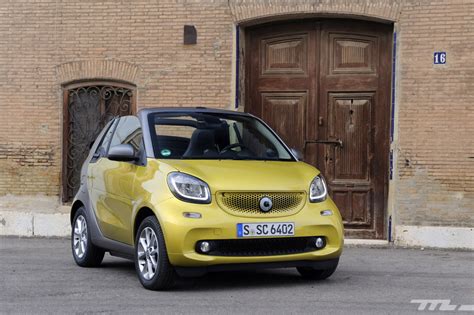 Smart fortwo cabrio 2016 al volante del descapotable más pequeño del