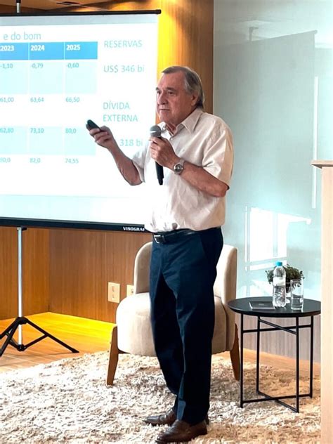 Economista Carlos Alberto Sardenberg realiza palestra exclusiva em Maringá