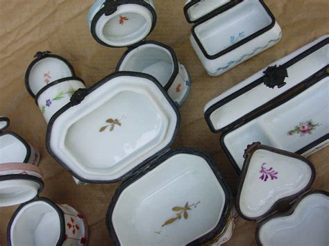 Proantic Lot Boites Pilules Mouches Porcelaine De Limoges Tr