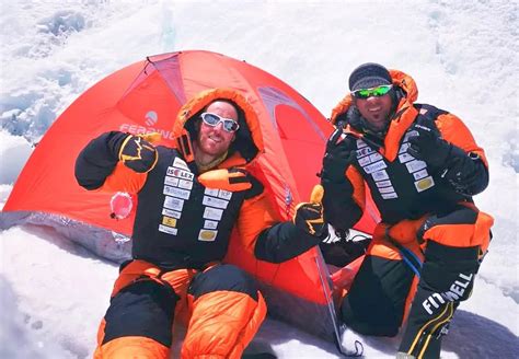 Sull Everest Andrea Lanfri E Luca Montanari Pronti Per La Vetta