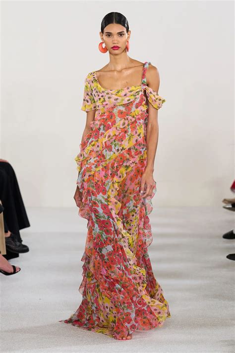 Carolina Herrera Primavera Verano 2023 RUNWAY Oficial De MAGAZINE