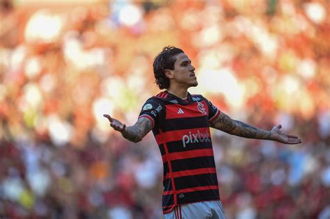 Pedro Se Aproxima Do Top 10 Dos Artilheiros Do Flamengo Placar