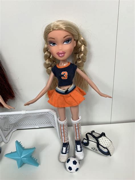 Bratz Play Sportz Teamz Soccer Roxxi Cloe EBay