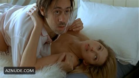 FAIS MOI PLAISIR NUDE SCENES AZNude