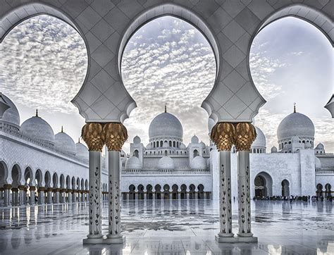 10 Most Beautiful Mosques In The World