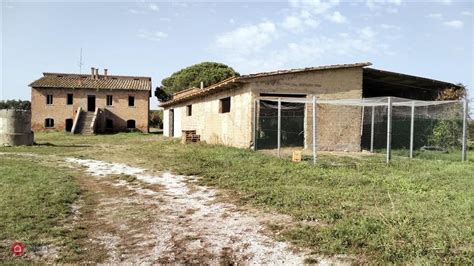 Rustico Casale In Vendita In Via Piana A Castiglione Del Lago Mq