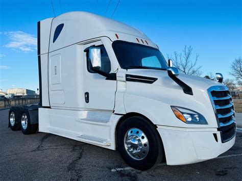 Freightliner Cascadia For Sale Raised Sleeper