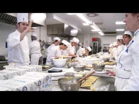 Aula práctica de pastelería de Le Cordon Bleu Madrid Le cordon bleu