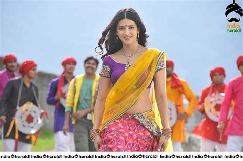 Shruti Haasan Hot Photos Collection Set