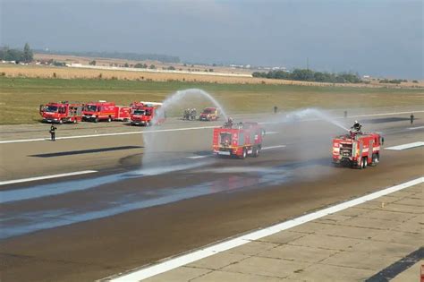 VIDEO Simulare Accident De Aviatie Civila Pe Aeroportul Bacau Bacau NET