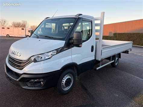 Top Utilitaires Camion plateau IVECO daily à vendre