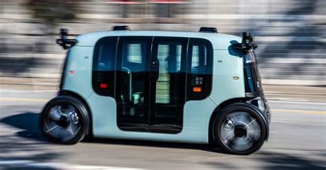 2025: The Year Amazons Zoox Robotaxi Could Revolutionize Urban Mobility