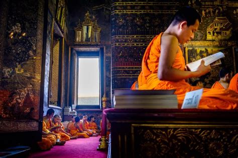 The Posture of Prayer: A Look at How Buddhists Pray - International ...