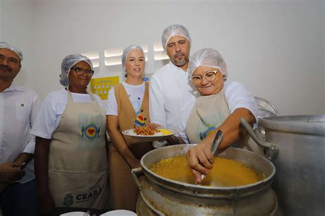 Pacto por um Ceará Sem Fome 13 entidades recebem alimentos doados em