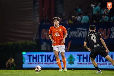 Jonathan Khemdee Akan Hadapi Persija Jakarta Di JIS Langsung Kena