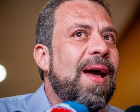 Boulos tenta barrar divulgação de pesquisa do Datafolha e perde na