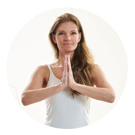 Sandra Reina Schaap - YogaNu