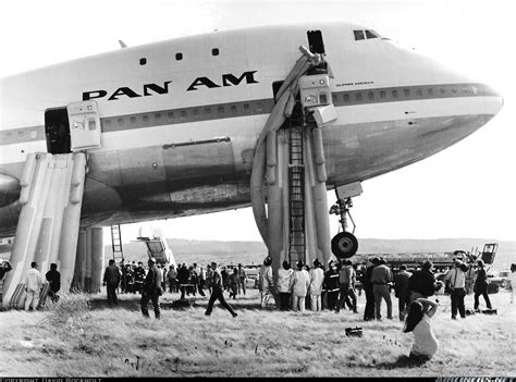 Boeing 747 121 Pan American World Airways Pan Am Aviation Photo