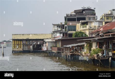 Chao Phraya River & Buddhist Temples, Bangkok 220120 Stock Photo - Alamy